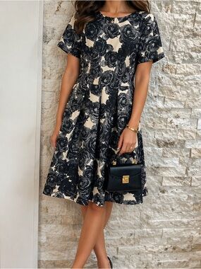 Floral Fit-and-Flare Dress in Black and Cream size 6